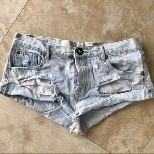One teaspoon bandits light wash shorts